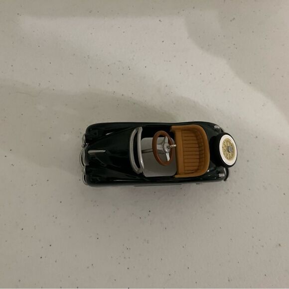 1949 gillham sport sports car ornament by hallmark - Picture 2 of 6